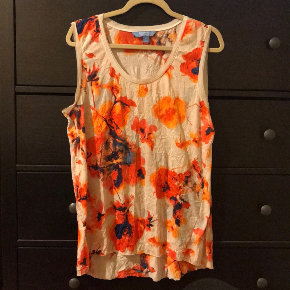 Simply Vera Wang Beautiful flow blouse